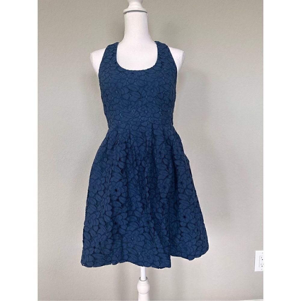 Annie Griffin Floral Lace Dress
